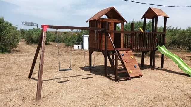 PARQUE INFANTIL BALOIÇO, ESCORREGA, PAREDE DE PEDRAS, ETC.