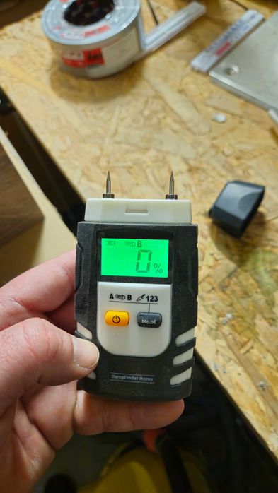 Miernik wilgotności, higrometr do drewna i ścian