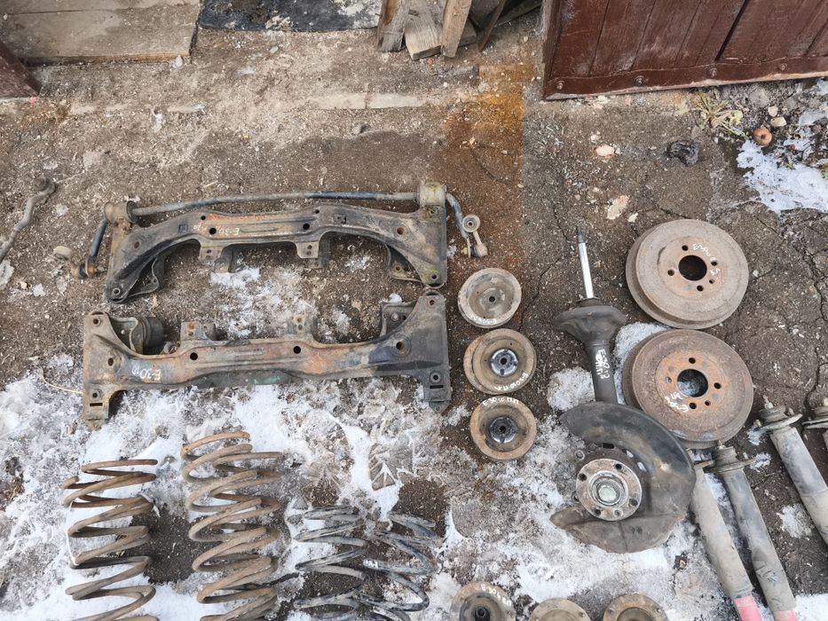 Ходова частина bmw e 30 ричаги пружини рейка