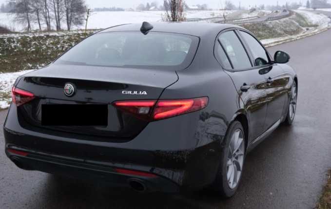 Alfa Romeo Giulia Veloce |2.0 Turbo| RWD |2023 (передрестайл)