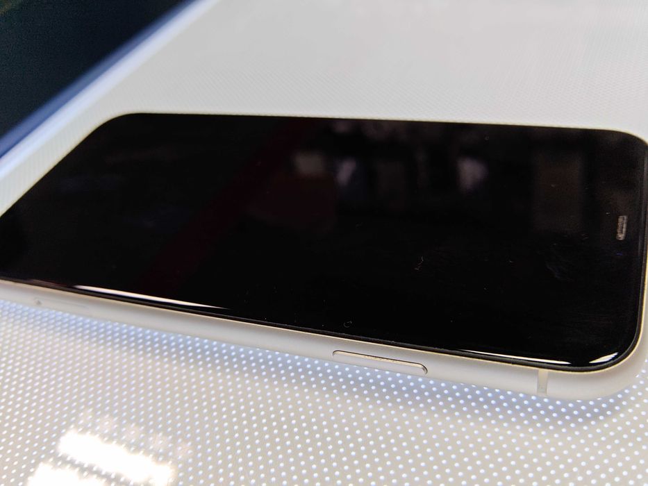 iPhone 11 128 GB Silver Stan Bardzo Dobry 6 Miesięcy Gwarancji