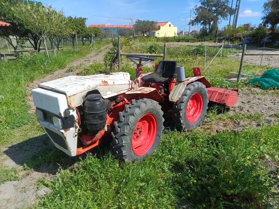 Trator Pasquali 21cv arranque elétrico