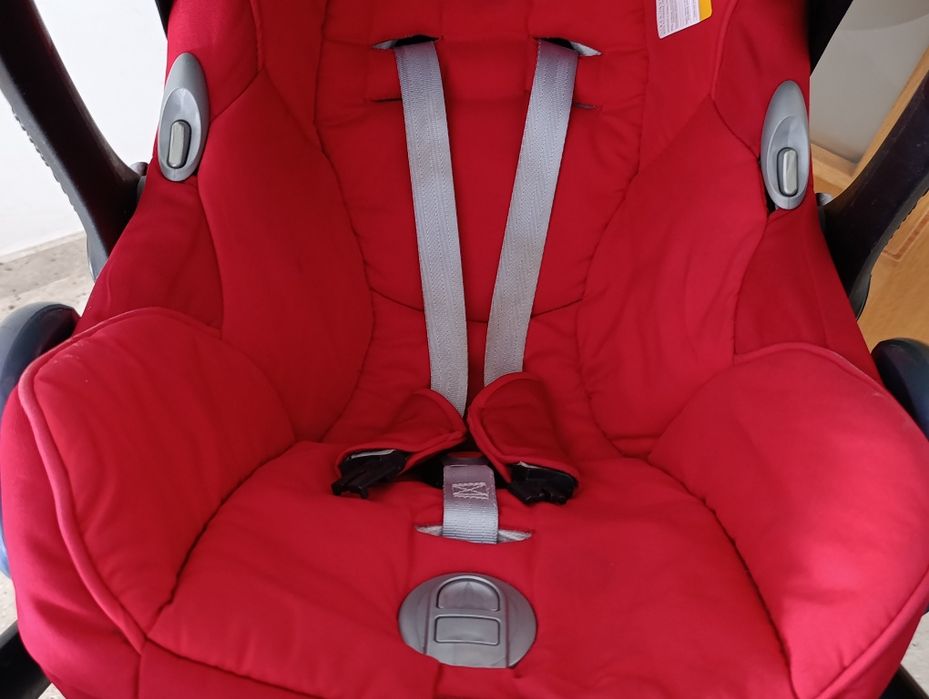 Carrinho Jané Rider + Cadeira Auto Jané Strata – Excelente estado