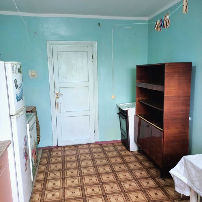 Продається СВОЯ кімната у комунальній квартирі на вул. Олександрійська 16.