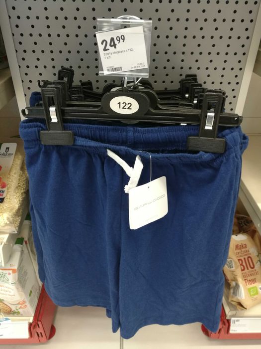 Sprzedam krótkie spodenki do ćwiczeń na wf z Rossmanna rozm. 128