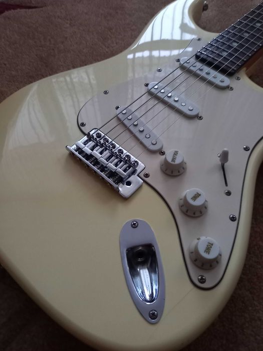 gitara elektryczna stratocaster
