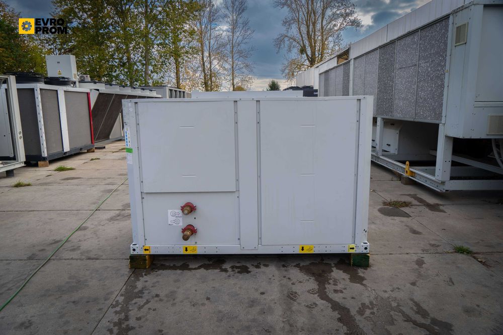 Чіллер / Чиллер CARRIER RBSY045B0023 PE 44 кВт. Охолоджувач рідини.