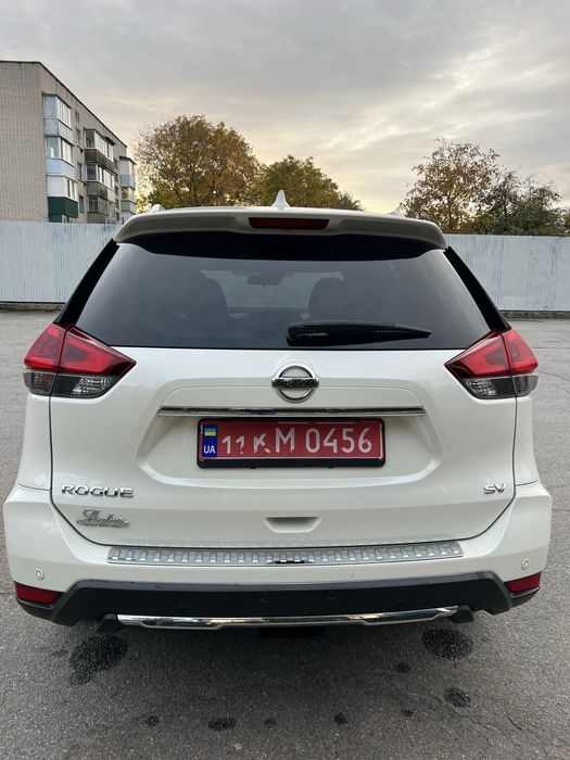Nissan rogue мінімальні пошкодження