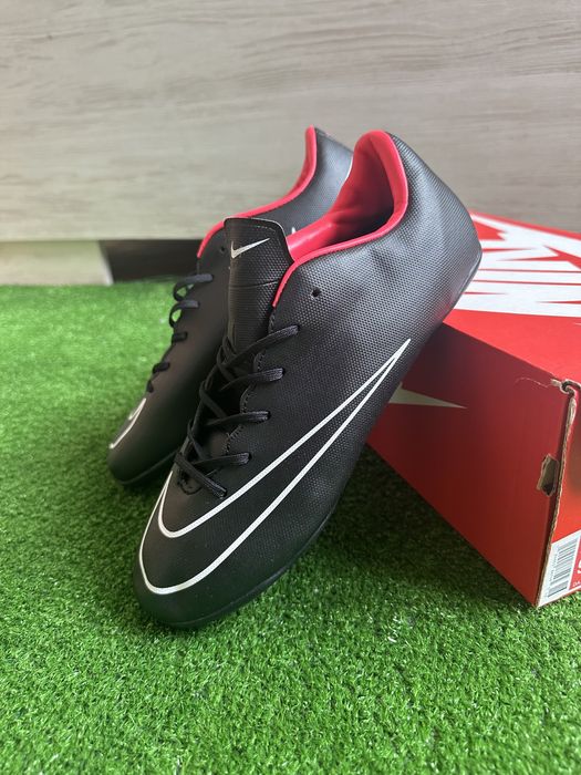 Футбольные сороконожки футзалки Nike Mercurial 40р новые найк