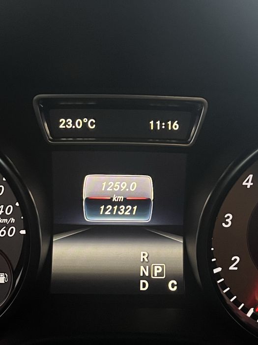 Mercedes-Benz GLA 180 DCT — photo 5