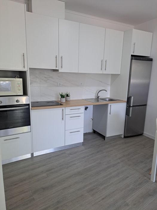Alugo apartamento