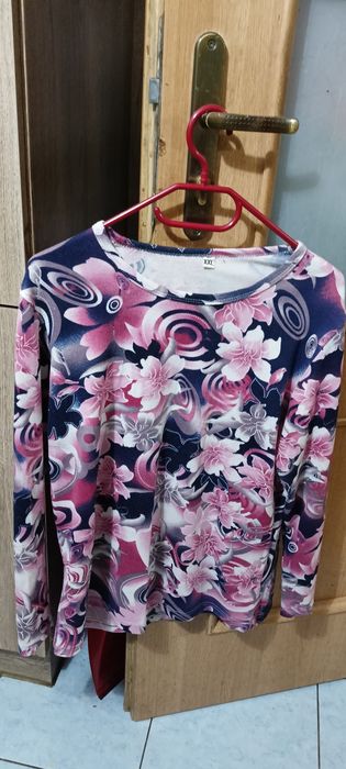 Cienka bluzka w kwiaty
