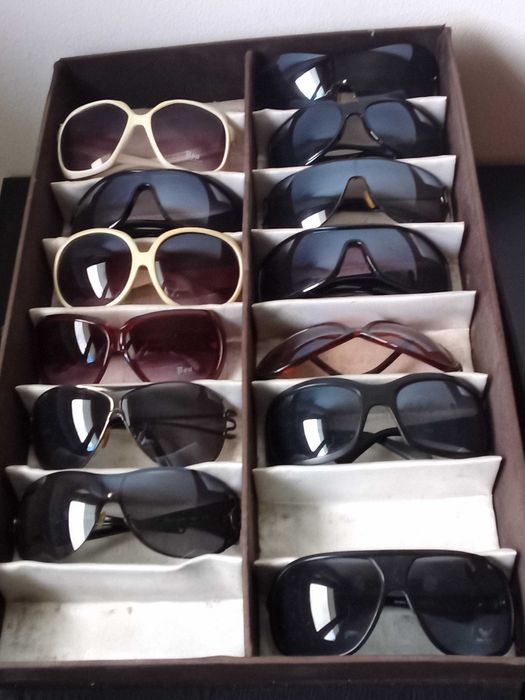 Óculos escuros sem marca novos
