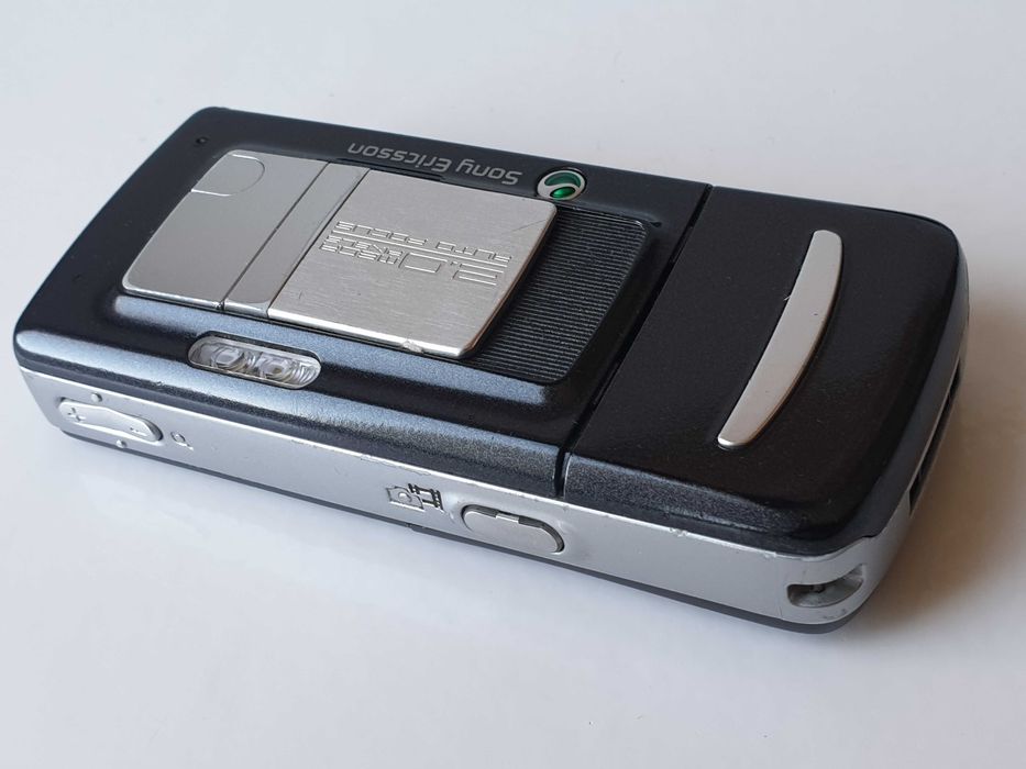 телефон Sony Ericsson K750i зарядне Sony 64mb DCU-65