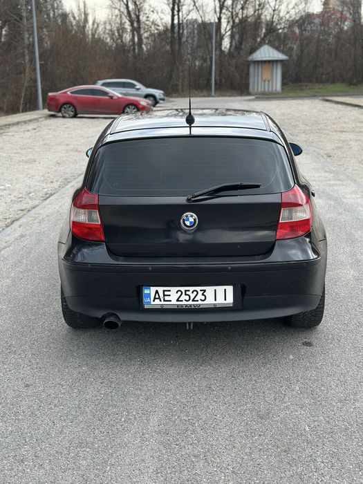 Продам BMW 1 Series E87