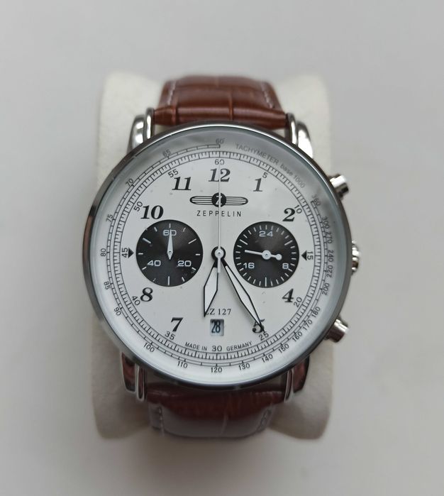 Часы Zeppelin классические