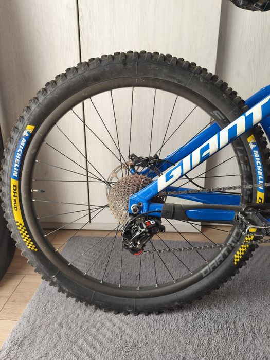 Giant glory 2019 M 27.5  custom build fox