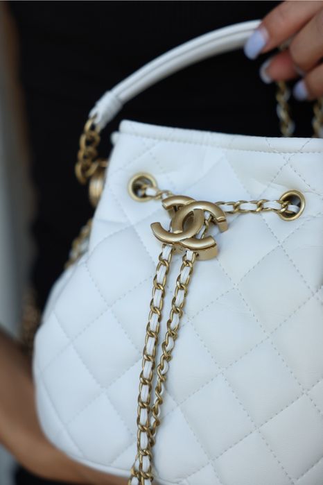 Сумка Chanel Mini Button Bucket Crossbody Bag Milk/Gold
