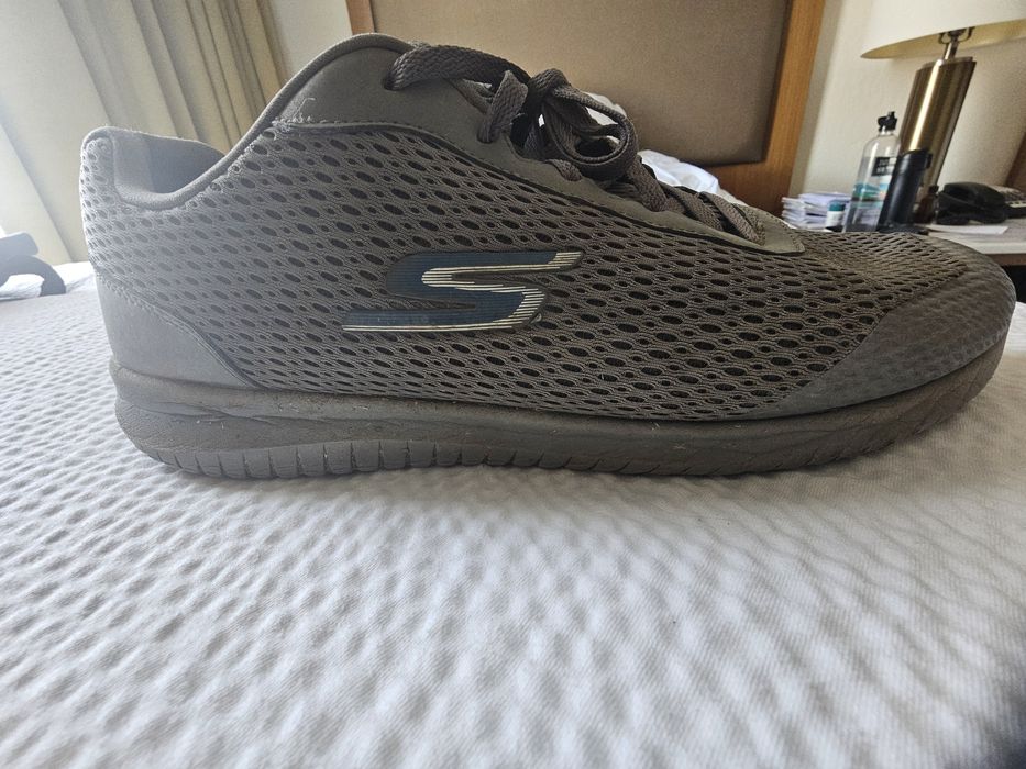 Skechers Arch fit 47 oddychające