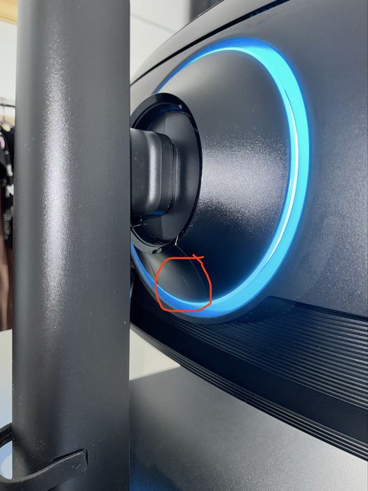 Samsung Odyssey G95C 49” DWQHD 240Hz Curvo