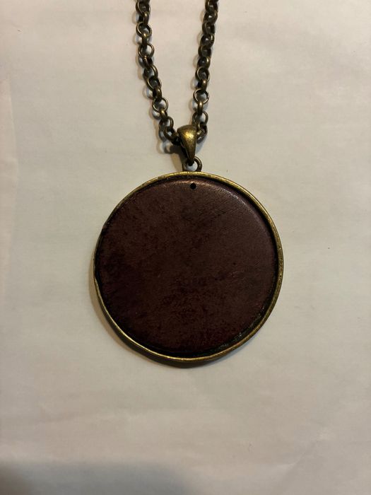 Naszyjnik metal i drewno motyw ptaków