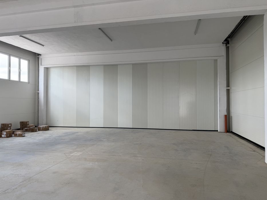 Hala magazynowa 120 / 250m^2 / Parking dla ciezarowek