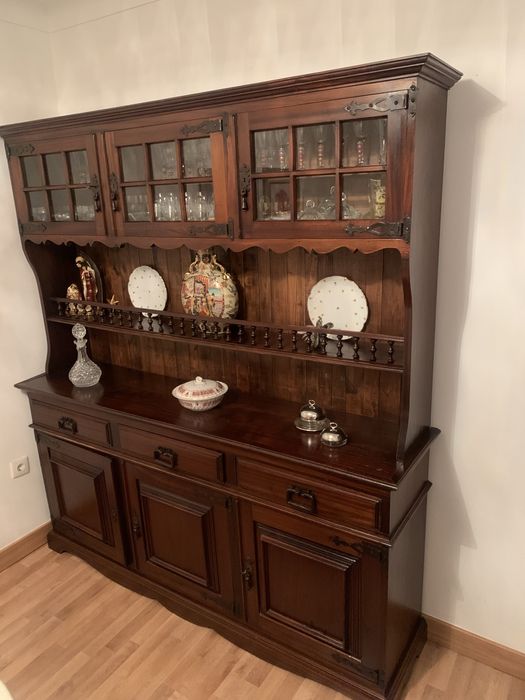 Movel de sala de Jantar  em Mogno