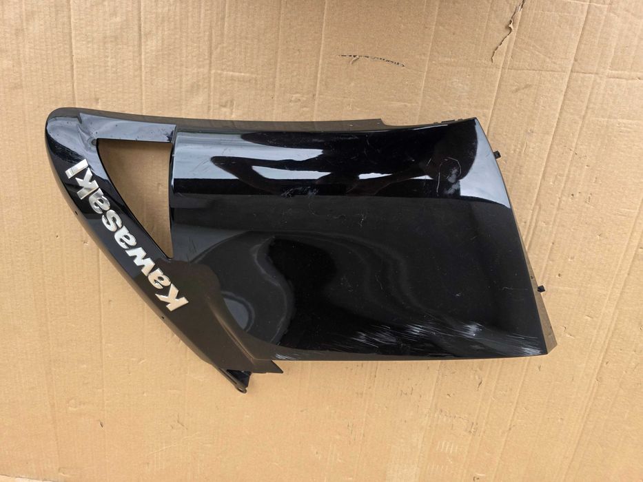 Owiewka boczek bok prawy Kawasaki GTR 1400