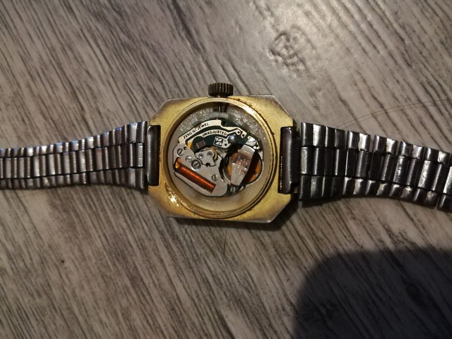 Zegarek damski na baterie bransoletka metalowa