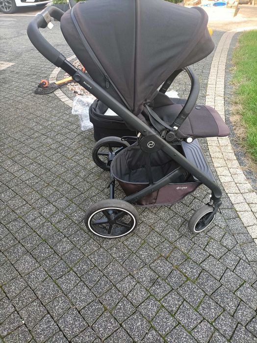 Cybex balios s Lux 2022