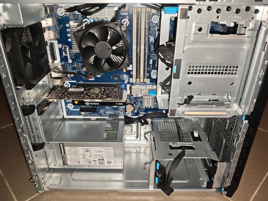 Workstation Profissional HP Z2 Tower G9 – i5-14500 | 32GB DDR5 ECC | 2TB SSD | Praticamente Nova
