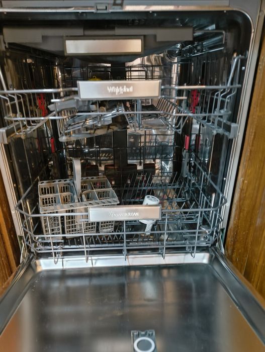 Máquina lavar loiça Whirlpool