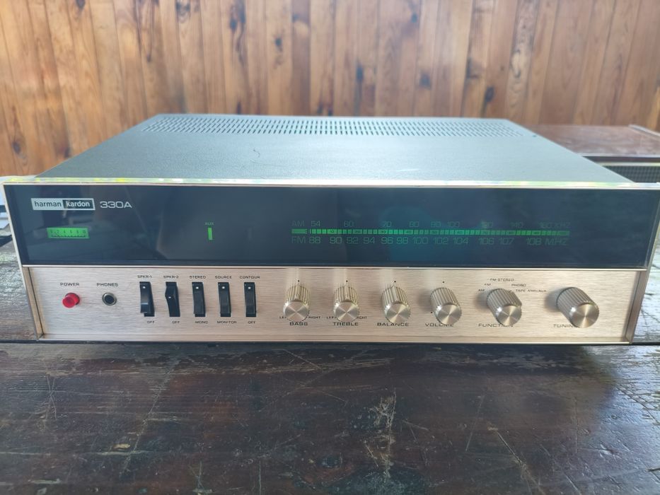 Стерео рессивер Harman Kardon 330A
