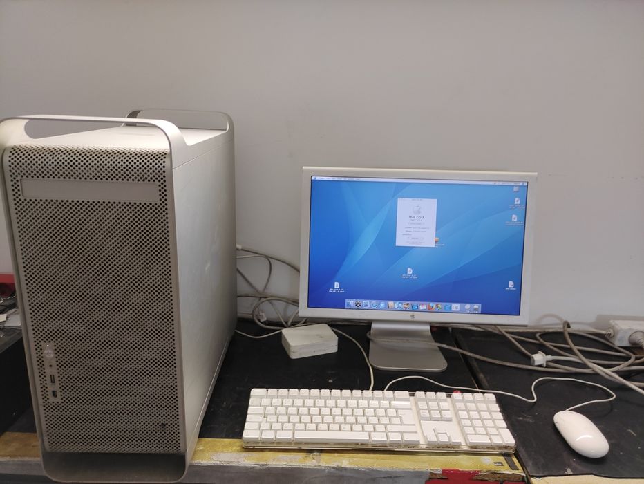 Mac pro com ecrã Apple cinema434970525948989443