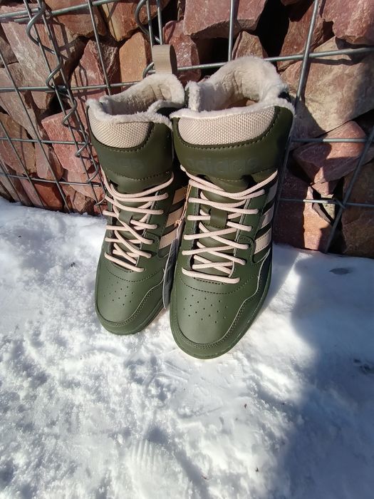 Кросівки Adidas Hoops 3.0 MID WTR,зелені і гірчичні.