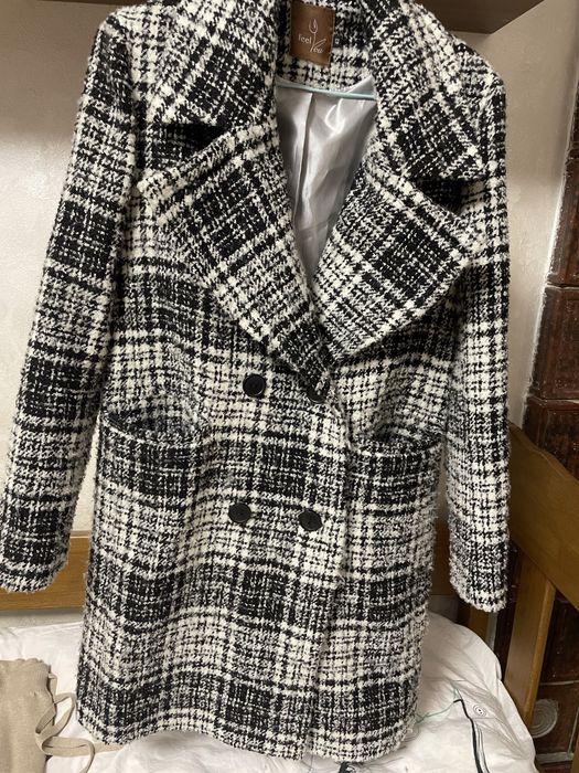 Пальто жіноче