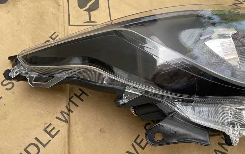 otica frontal DT toyota yaris IV (P21)