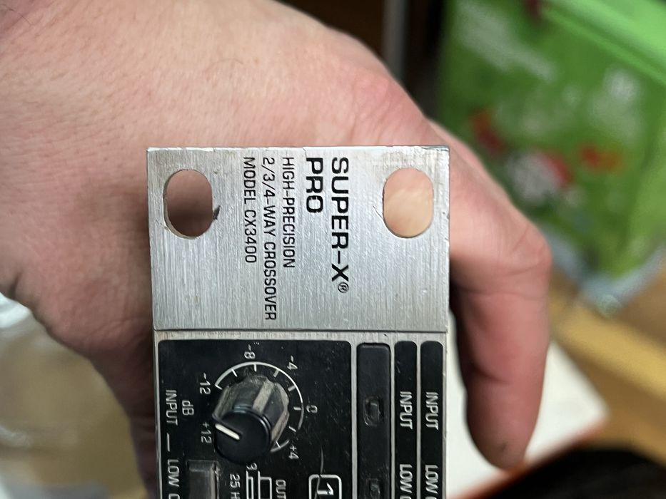 Продаю кросовер Behringer Super-X PRO CX3400.