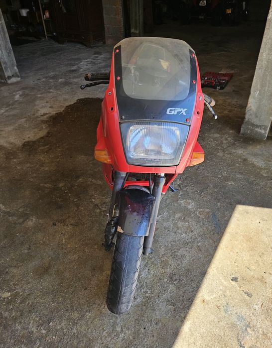 Kawasaki GPX600 R