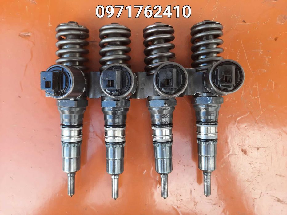 Насос Форсунка 0414720404 Volkswagen Golf Touran Skoda Audi 2.0