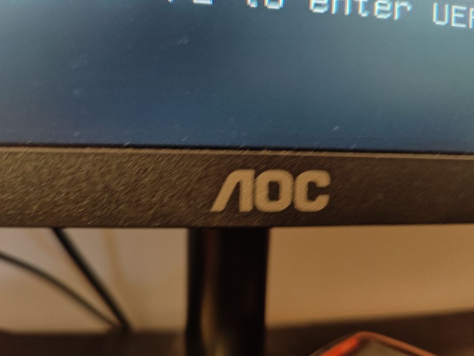 AOC 27-inch Monitor, Nearly New64739023501186123