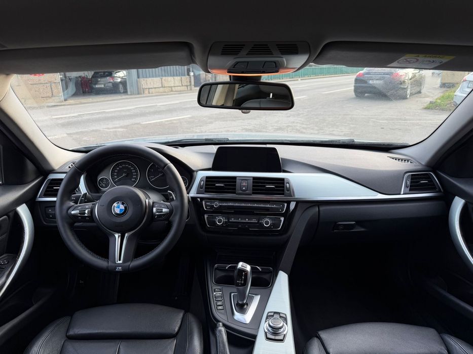 BMW 318D Look M3