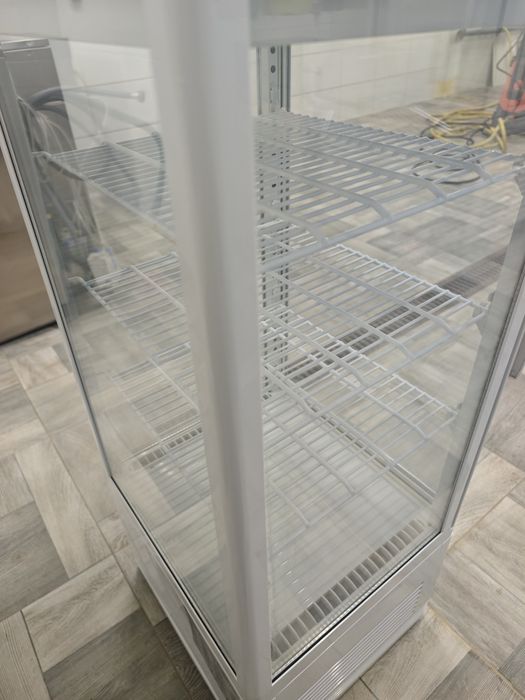 Холодильна вітрина кондитерська Metro GGC2078