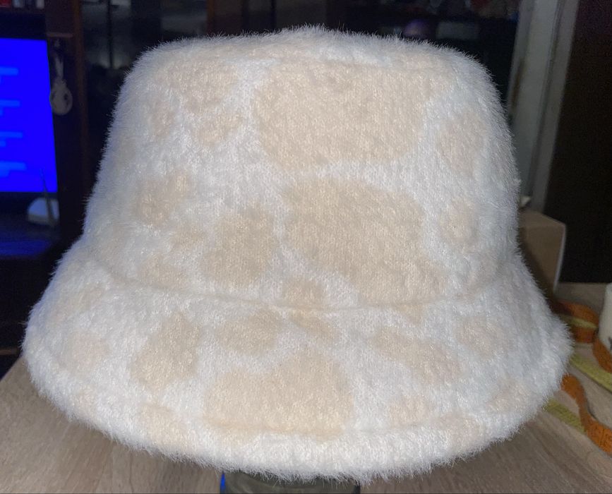 Стильна шапка капелюх кепка