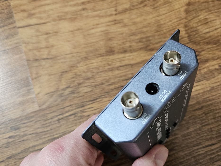 4-kanałowy mini poczwórny multiplekser wideo E-Q404MC, SC-04MC