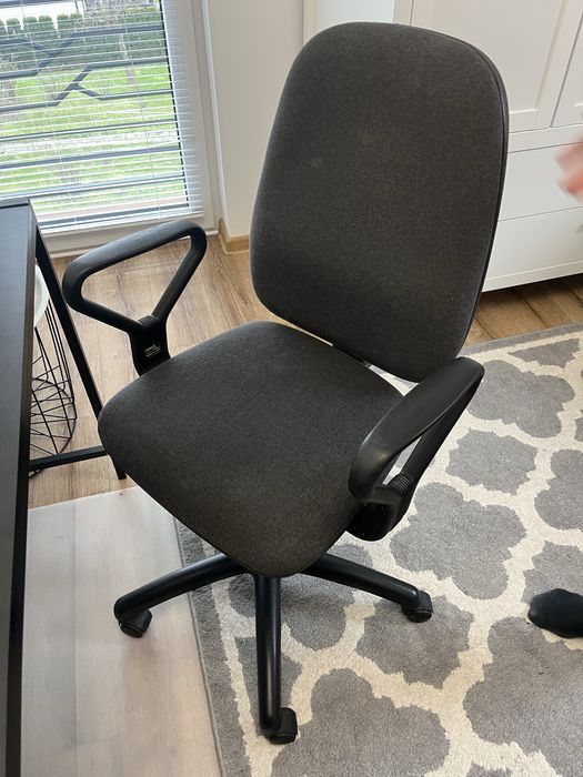 fotel biurowy grafitowy