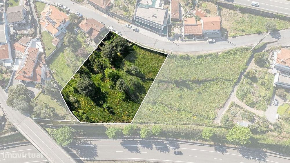 Terreno de construção à venda na Cruz - Vila Nova de Famalicão — Cruz, Braga