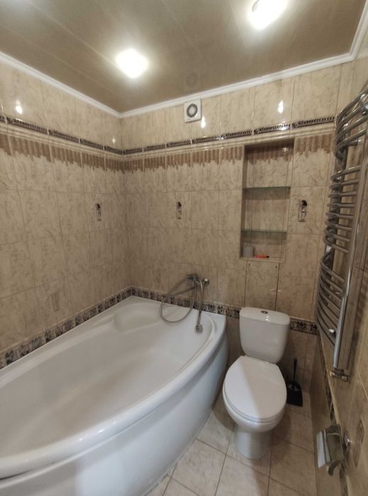 Оренда 2 кім. квартири з ремонтом, вул. Пасічна 58