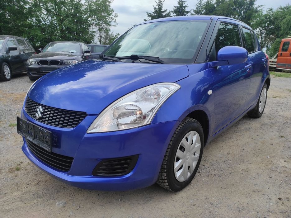 Suzuki Swift 4x4   benzyna 2013 rok produkcji