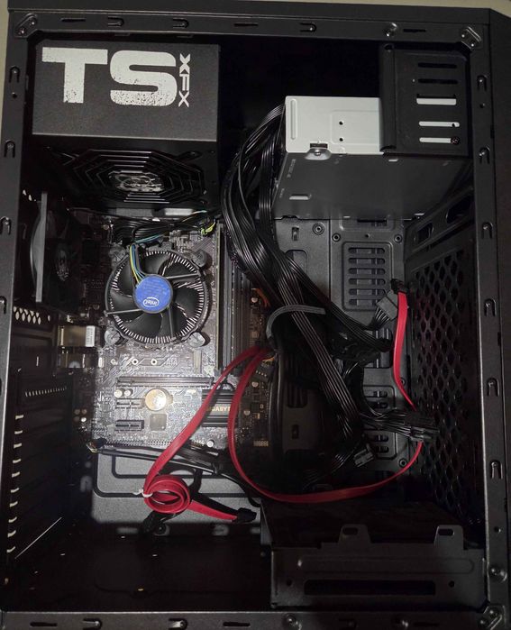 Komputer stacjonarny